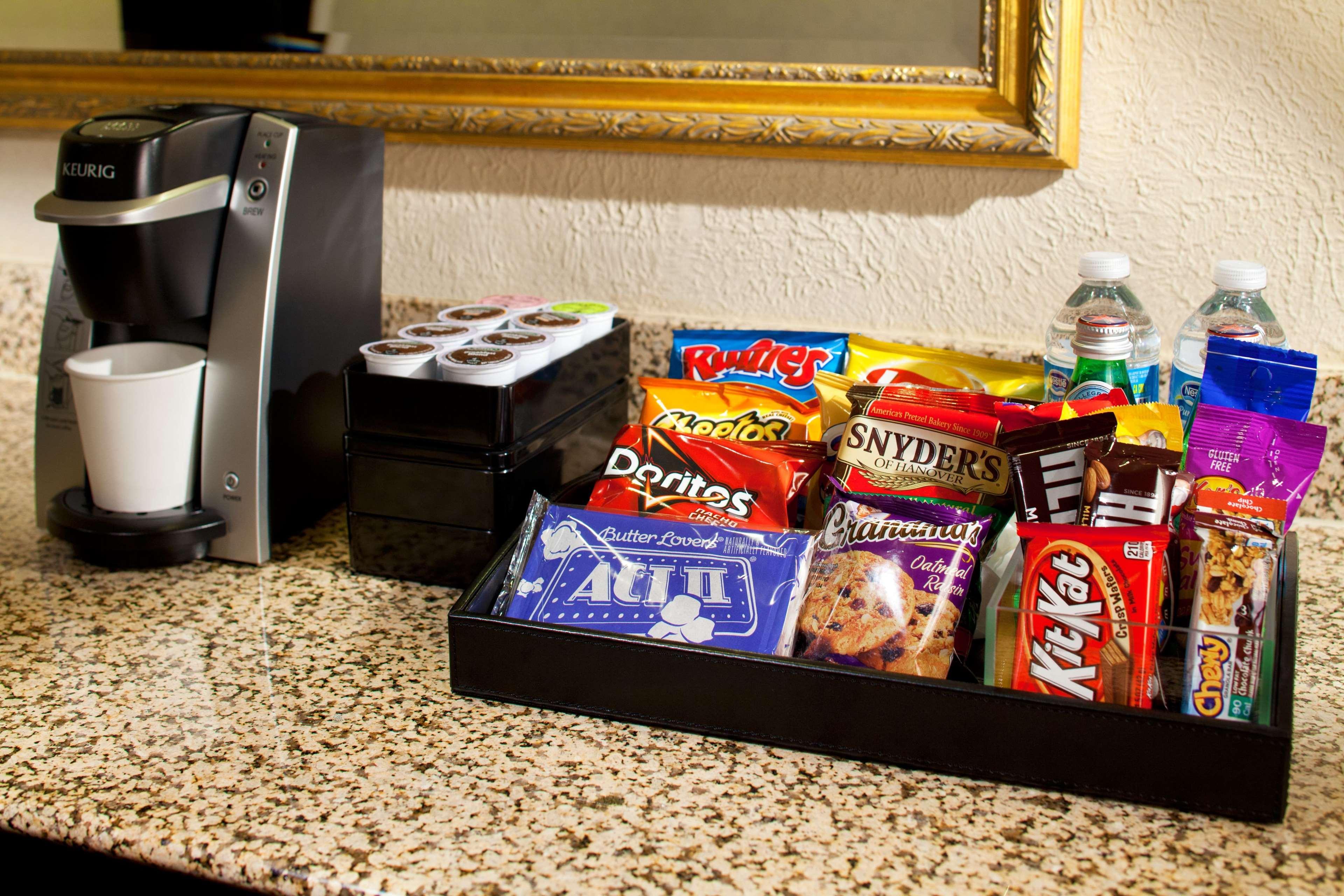 Embassy Suites By Hilton Houston Near The Galleria Екстер'єр фото