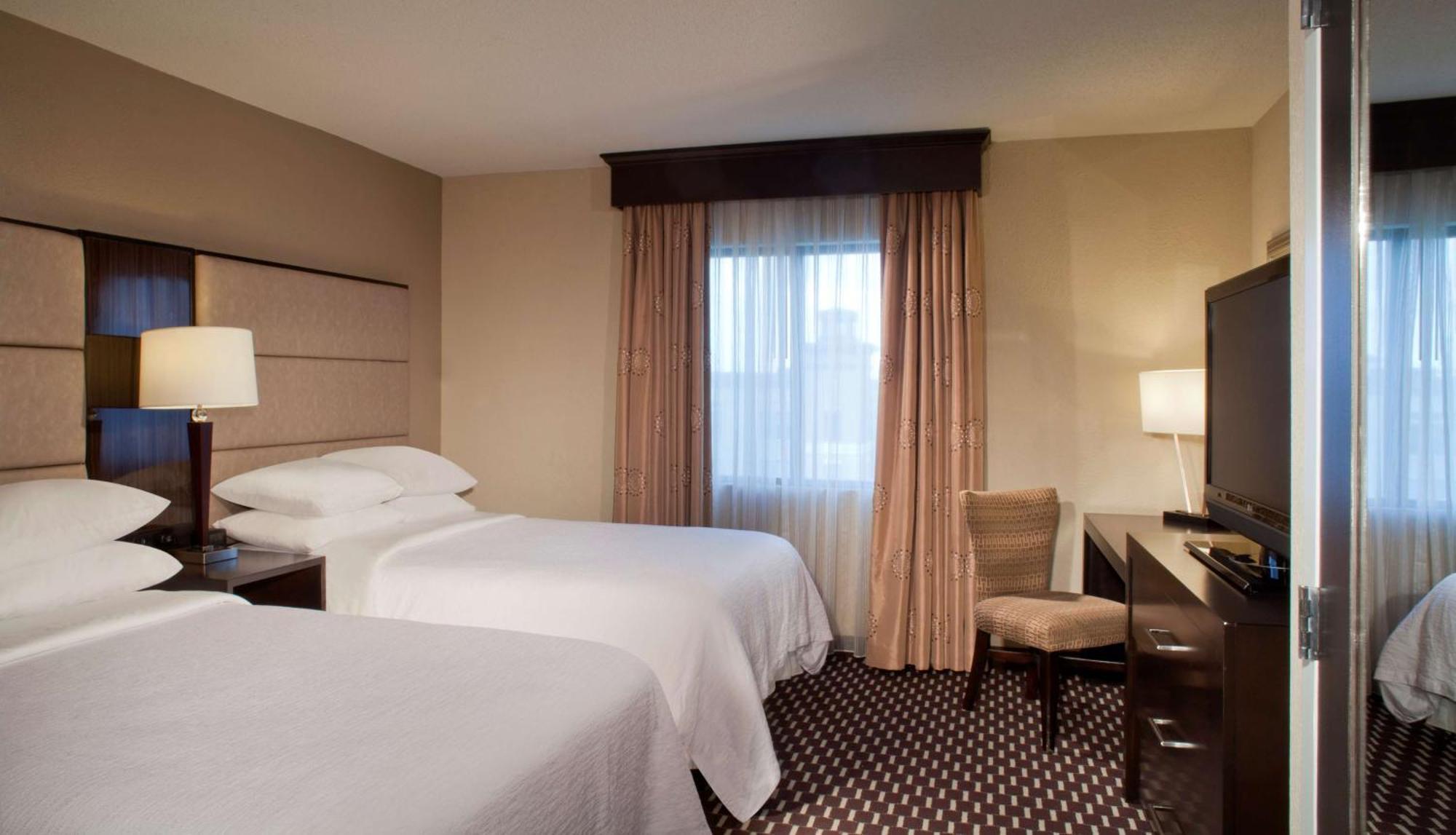 Embassy Suites By Hilton Houston Near The Galleria Екстер'єр фото