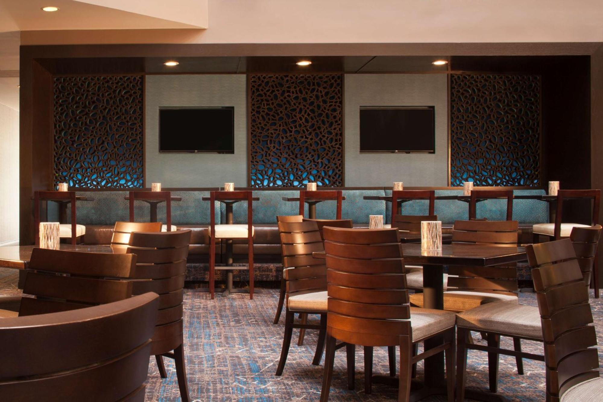 Embassy Suites By Hilton Houston Near The Galleria Екстер'єр фото